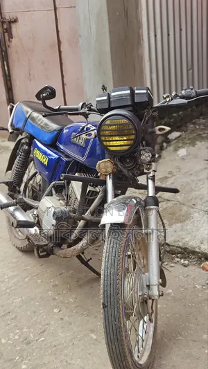 ইয়ামাহা আর১ ১৯৮২ ব্লু