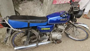 ইয়ামাহা আর১ ১৯৮২ ব্লু