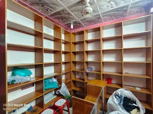 গার্মেন্টস শপের তাক(গ্লাস সহ),ক্যাশ কাউন্টার এবং টুল