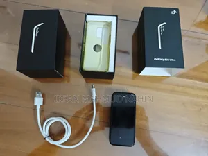 Mobile Phone 16 GB Black