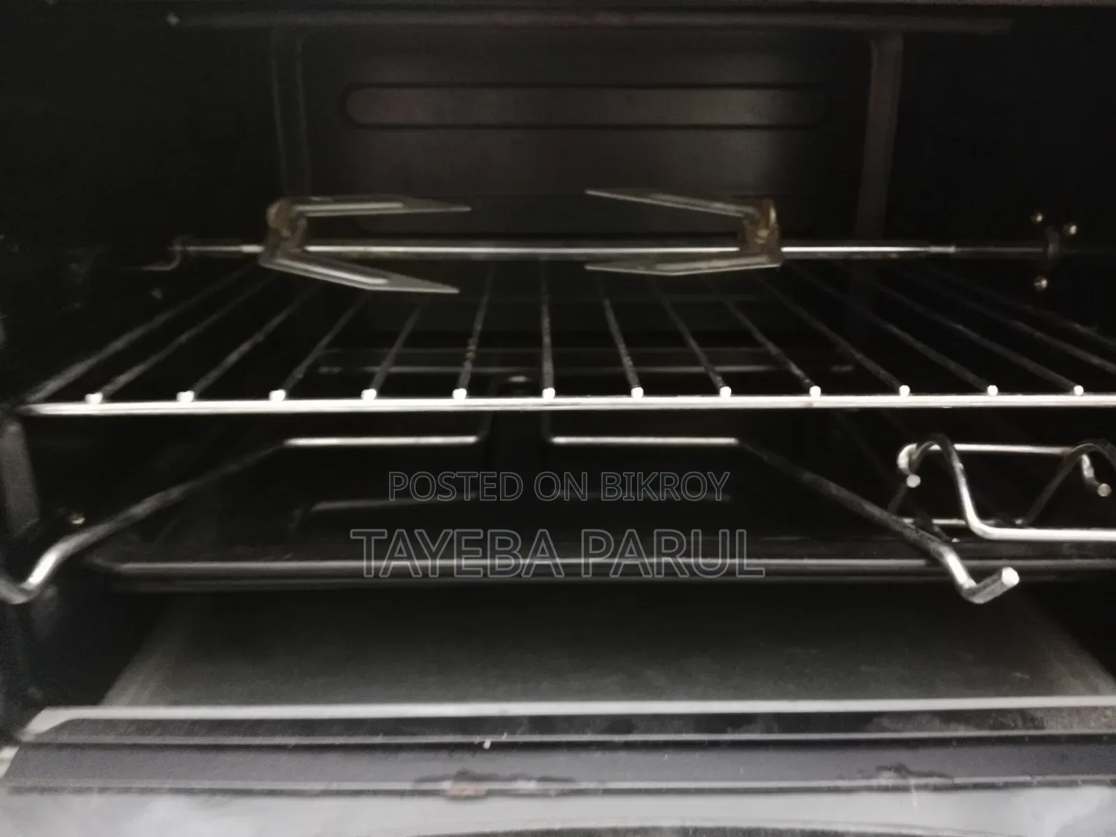 Used But Fresh Condition Oven For Cook
