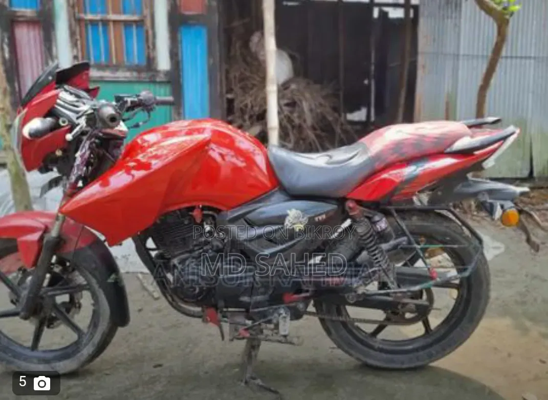 TVS Apache RTR 160 2V 2018 Red