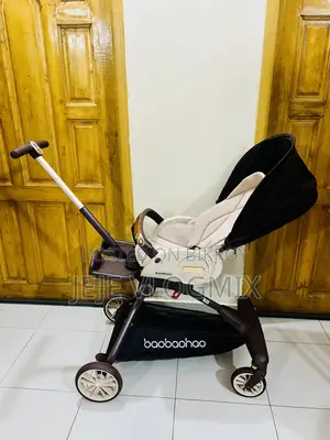 বেবি স্ট্রলার অলমোস্ট নিউ