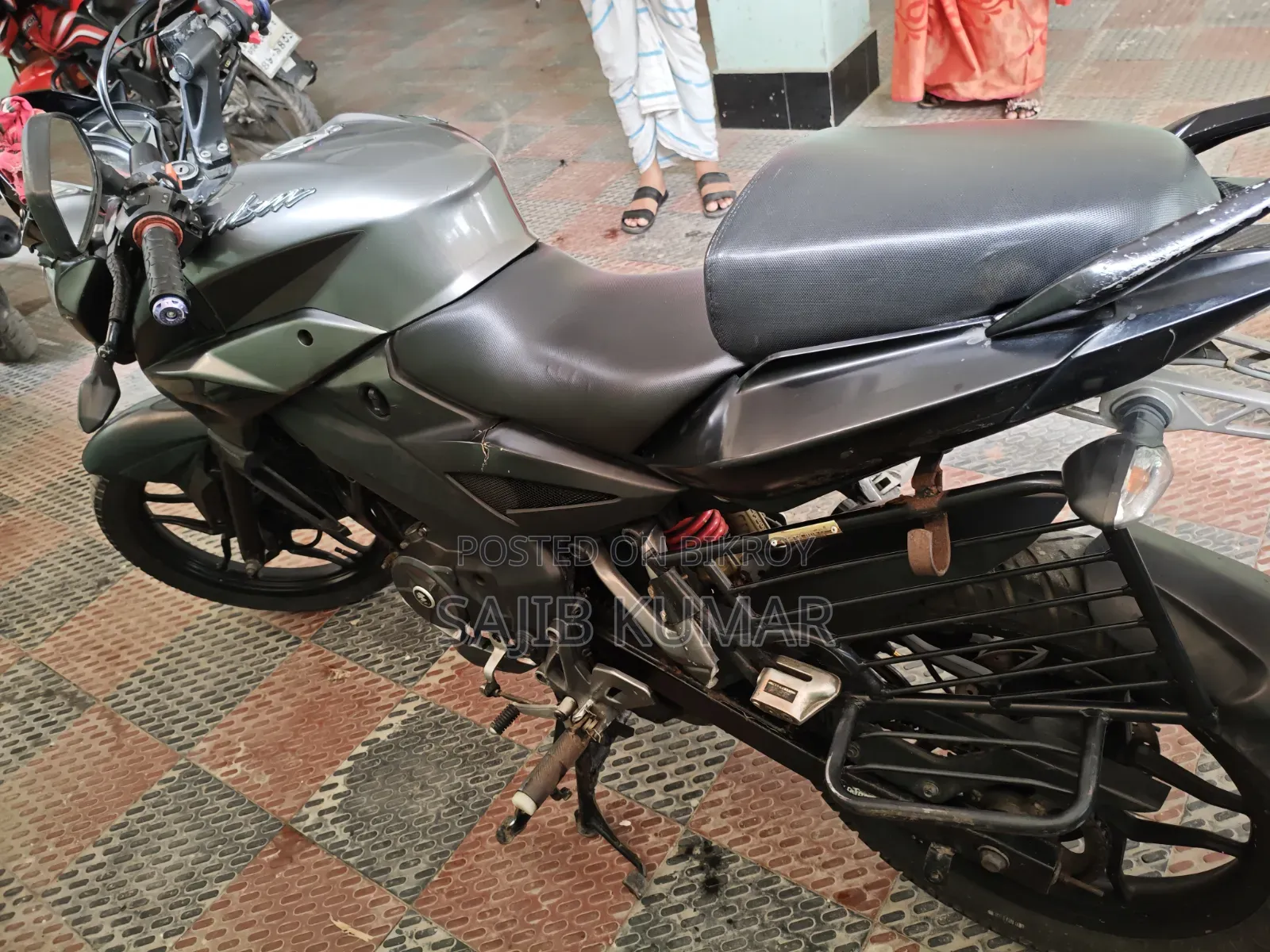 বাজাজ পালসার এন১৬০ ২০১৯ সিলভার