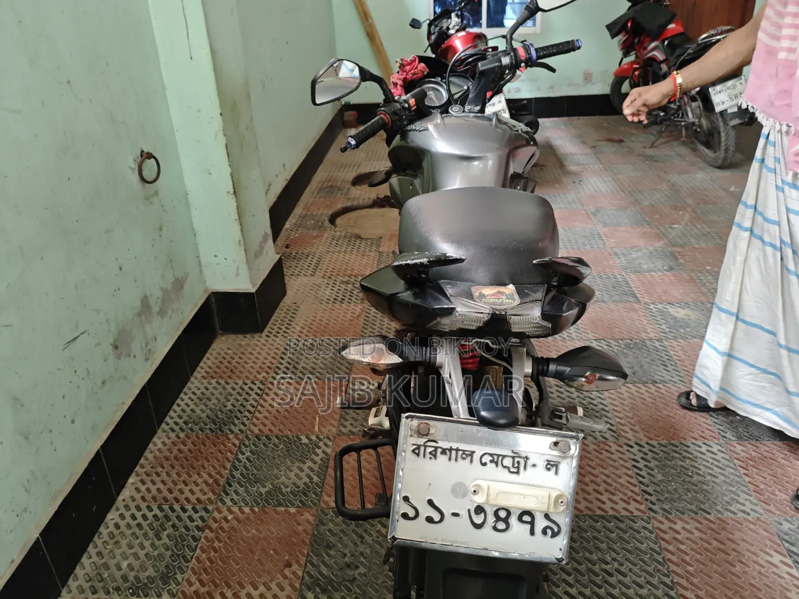 বাজাজ পালসার এন১৬০ ২০১৯ সিলভার