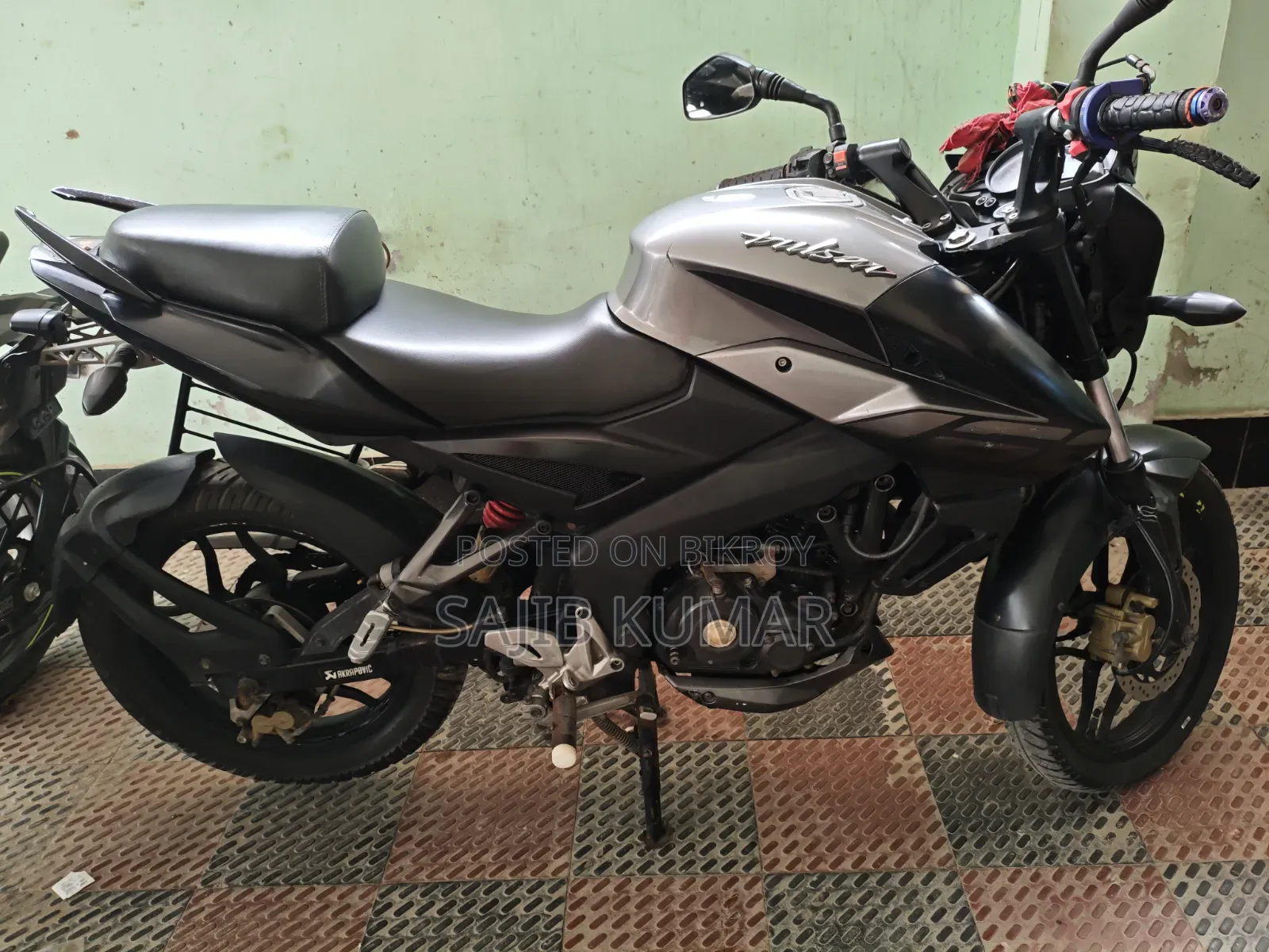 বাজাজ পালসার এন১৬০ ২০১৯ সিলভার