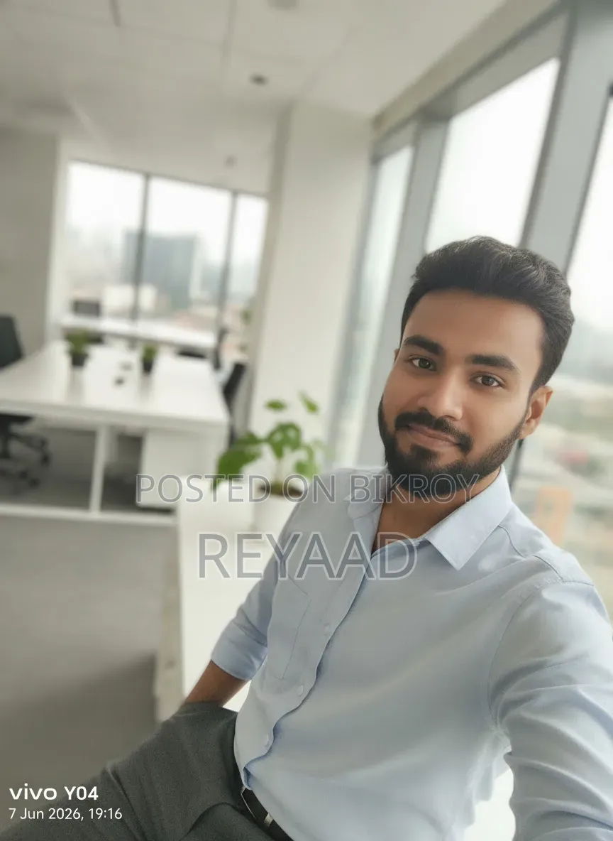 যেকোনো চাকরির খুব প্রয়োজন