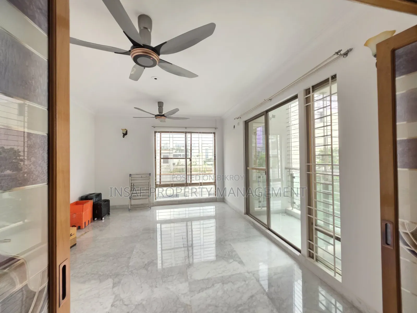 4-bedroom Apartment in Gulshan for Rent