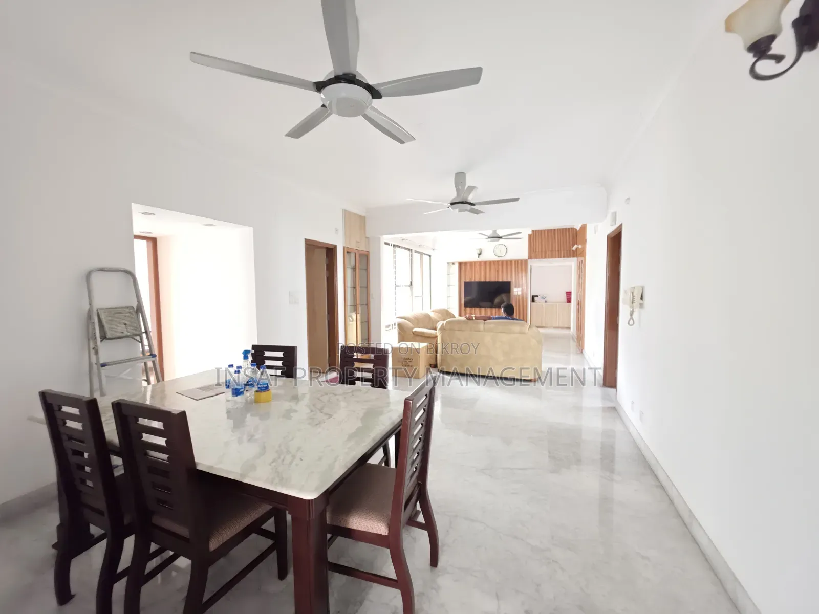 4-bedroom Apartment in Gulshan for Rent
