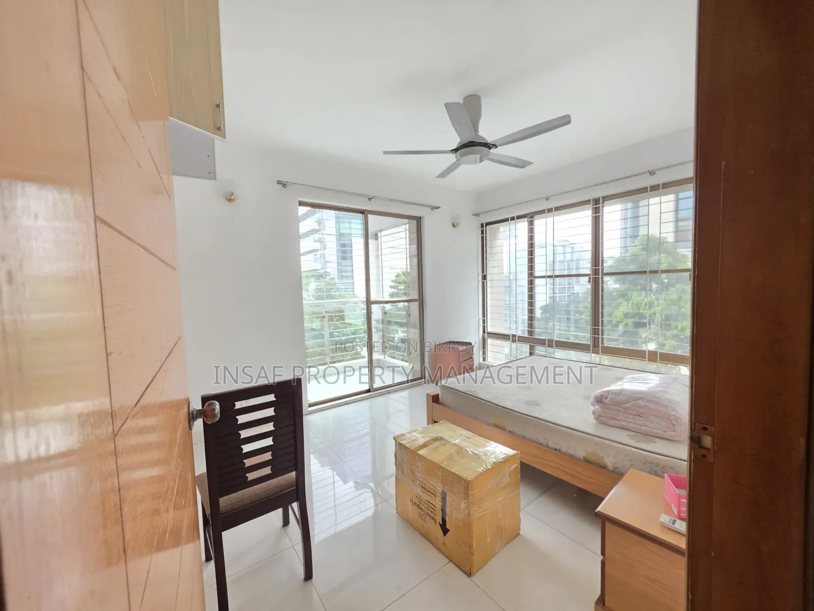 4-bedroom Apartment in Gulshan for Rent