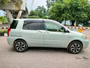 Toyota Raum 2006 Green