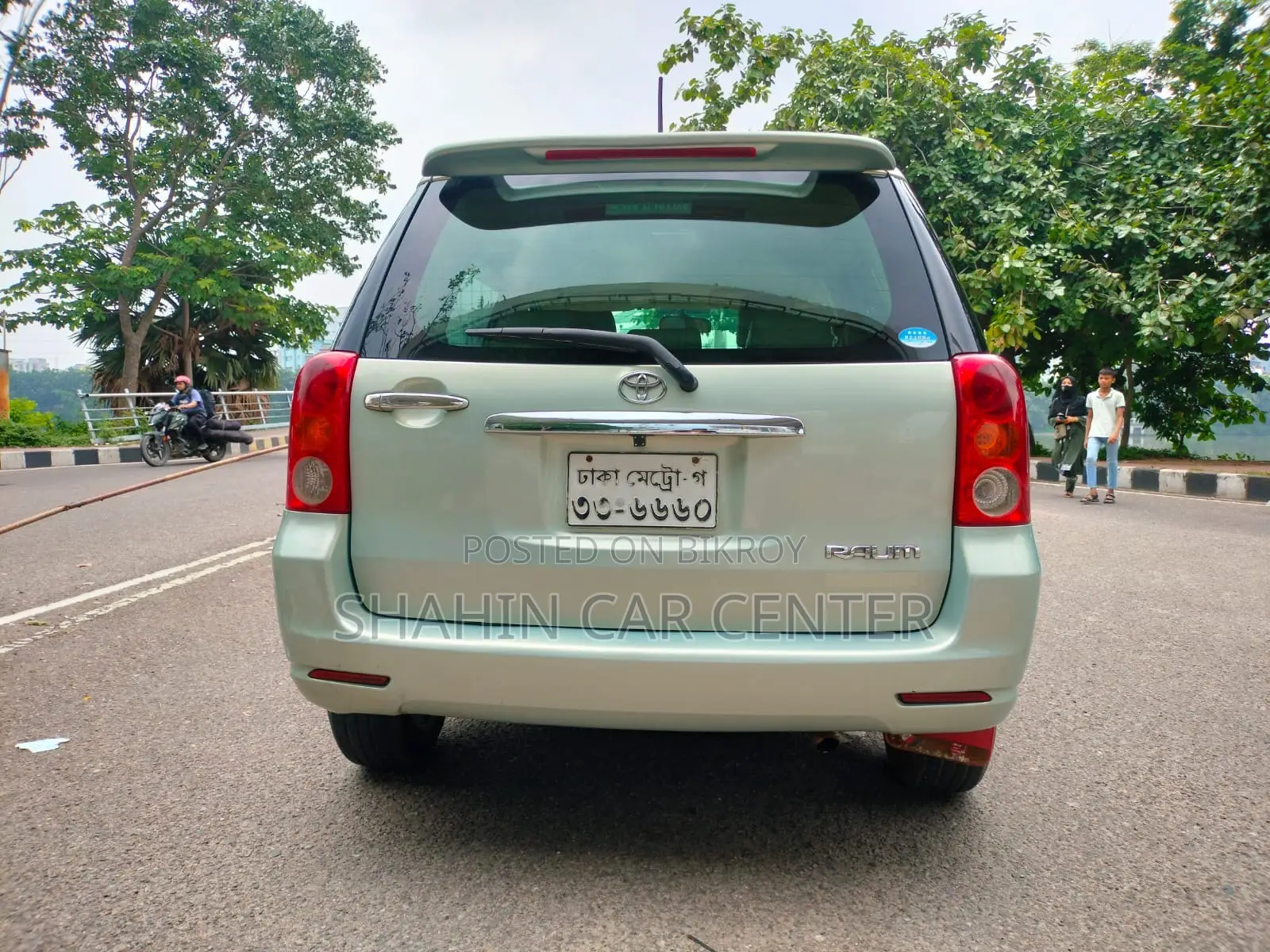 Toyota Raum 2006 Green