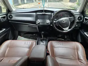 Toyota Axio 1.5 G 2-Wheel Drive 2015 Beige