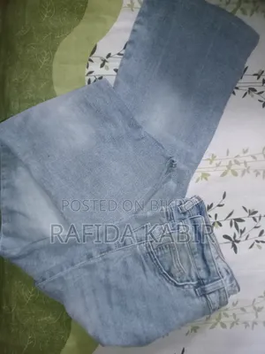 Light Blue Jeans – Excellent Condition