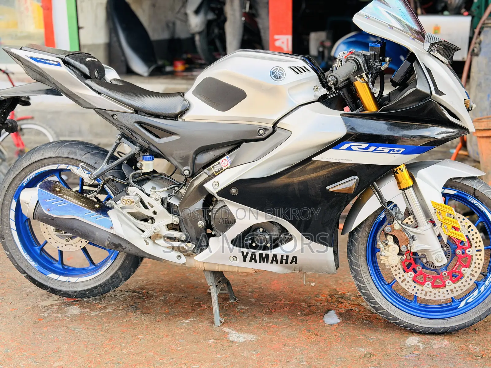 Yamaha 2023 Blue