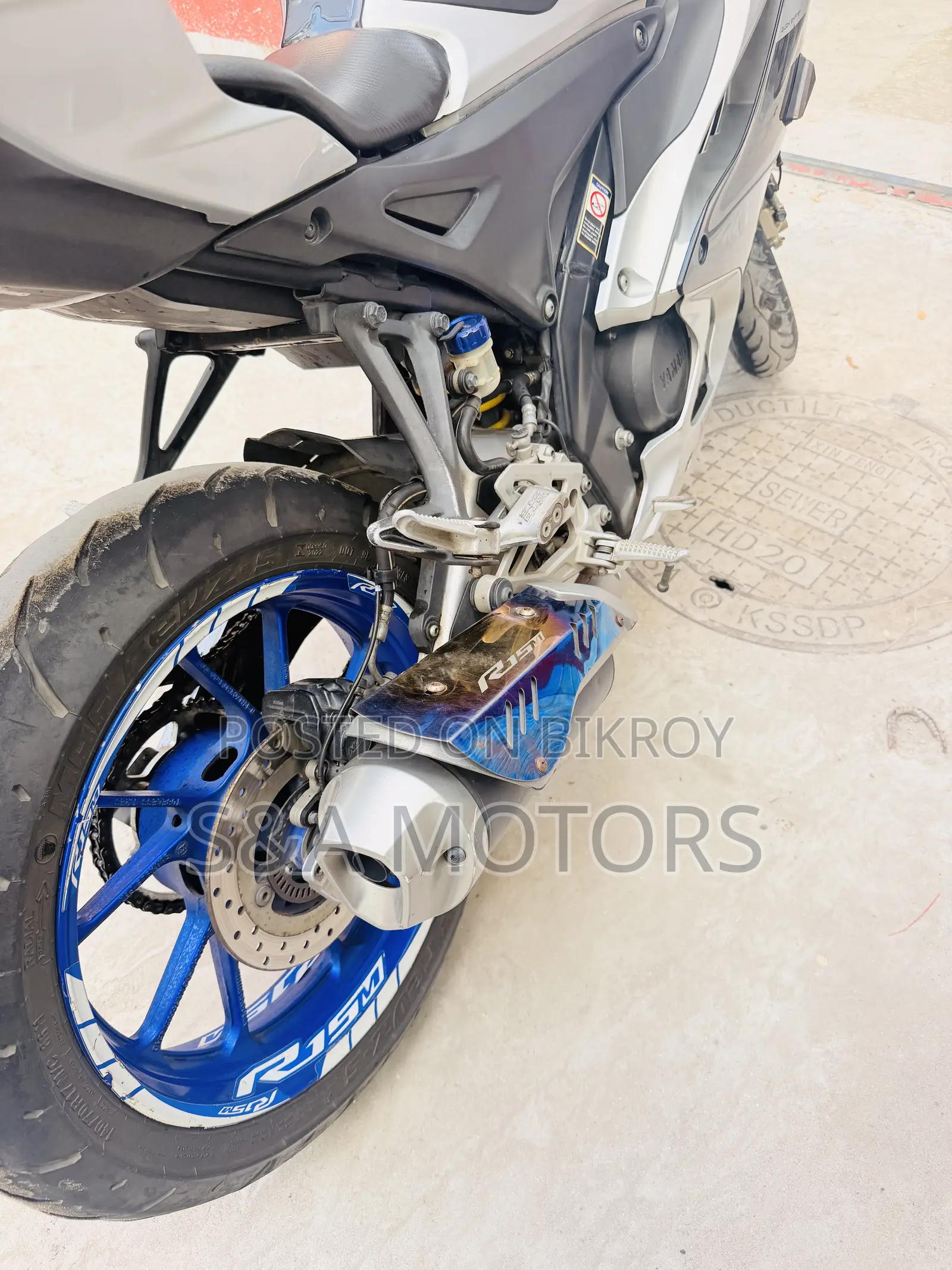 Yamaha 2023 Blue