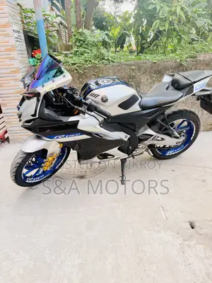 Yamaha 2023 Blue