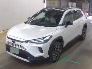 নতুন টয়োটা করোলা ক্রস ২০২৬ পার্ল