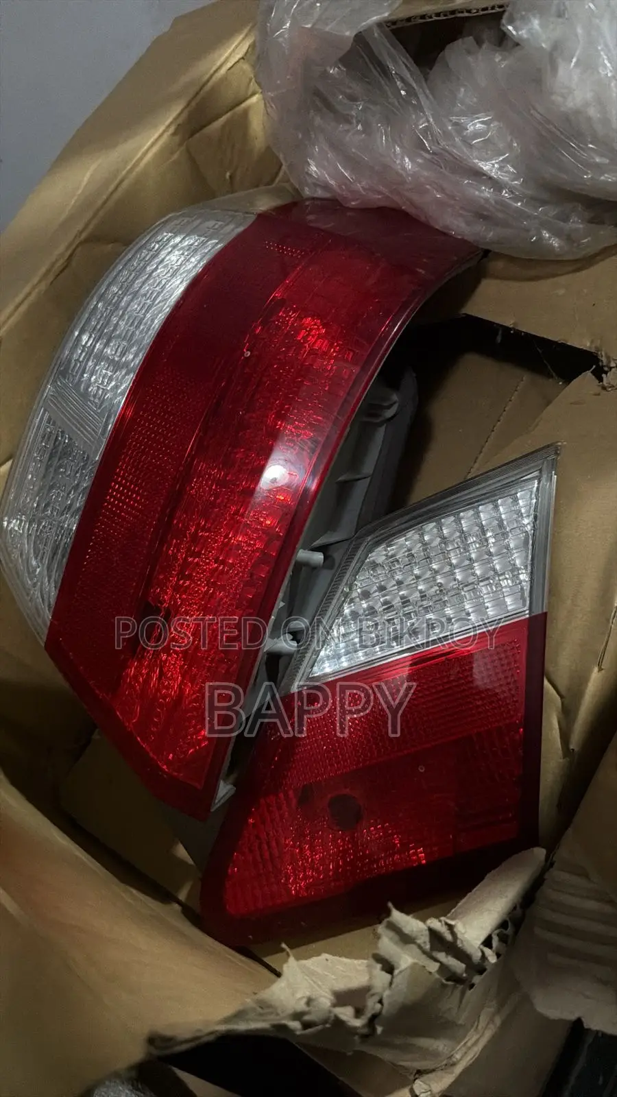 2009 Premio Original Japan Back Light Pair