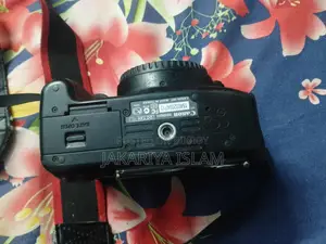 ক্যানন ৭০০ডি