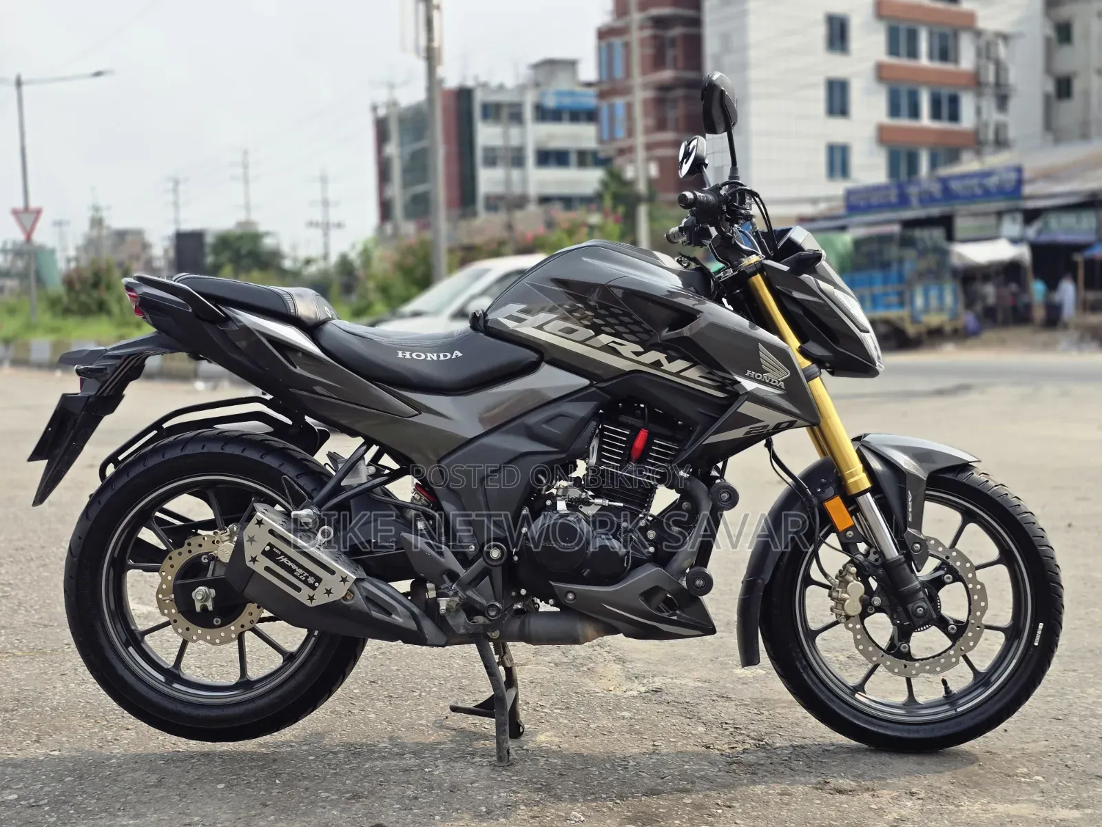 হোন্ডা হর্নেট ২০২৫ গ্রে