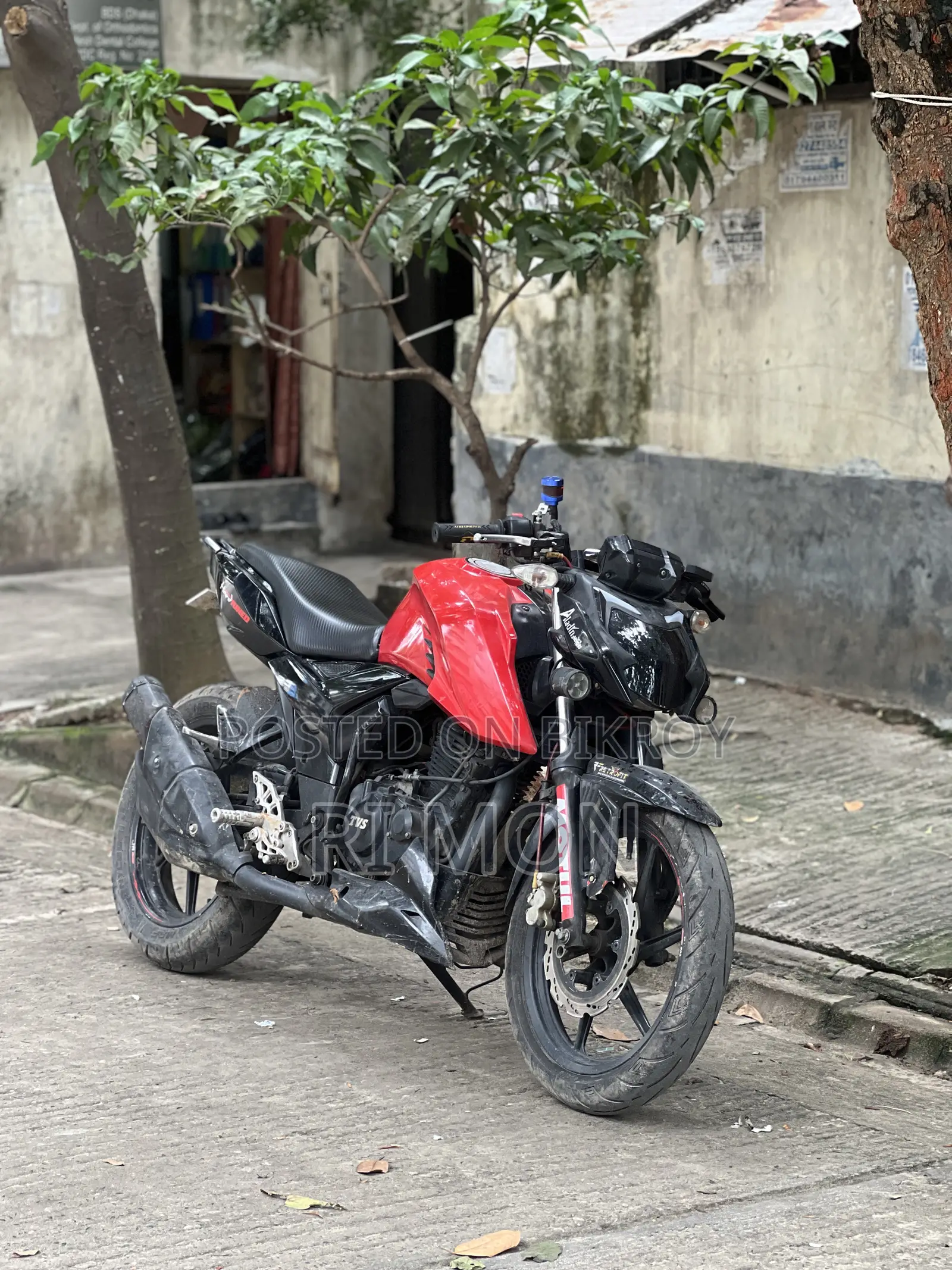 টিভিএস অ্যাপাচি ১৬০ ৪ভি ২০২১ লাল