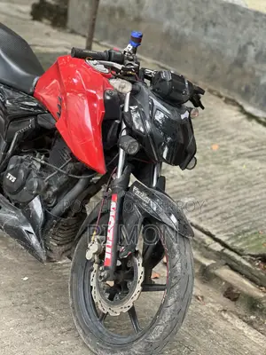 টিভিএস অ্যাপাচি ১৬০ ৪ভি ২০২১ লাল