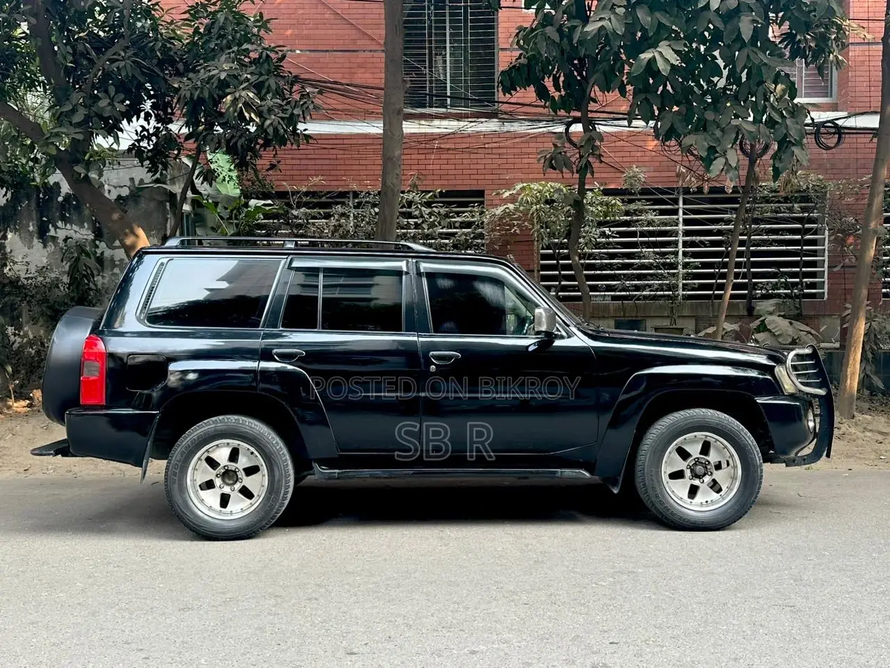 Nissan Patrol 2002 Black