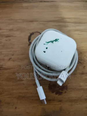 অ্যাপল চার্জার ডাব্লিউ