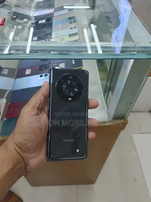 অনার ম্যাজিক৪ ২৫৬ জিবি ব্ল্যাক