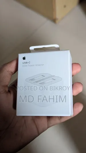 ইনটেক অ্যাপল অরিজিনাল ৩ পিন অ্যাডাপ্টার সাথে টাইপ সি টু সি ৬০ ওয়াট ক্যাবল