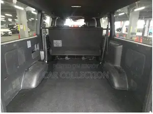 Toyota HiAce 2023 Pearl