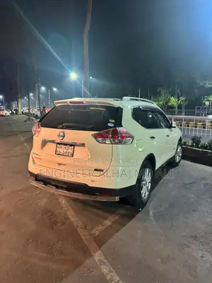 Nissan X-Trail 2.0 Hybrid FWD 2016 Pearl