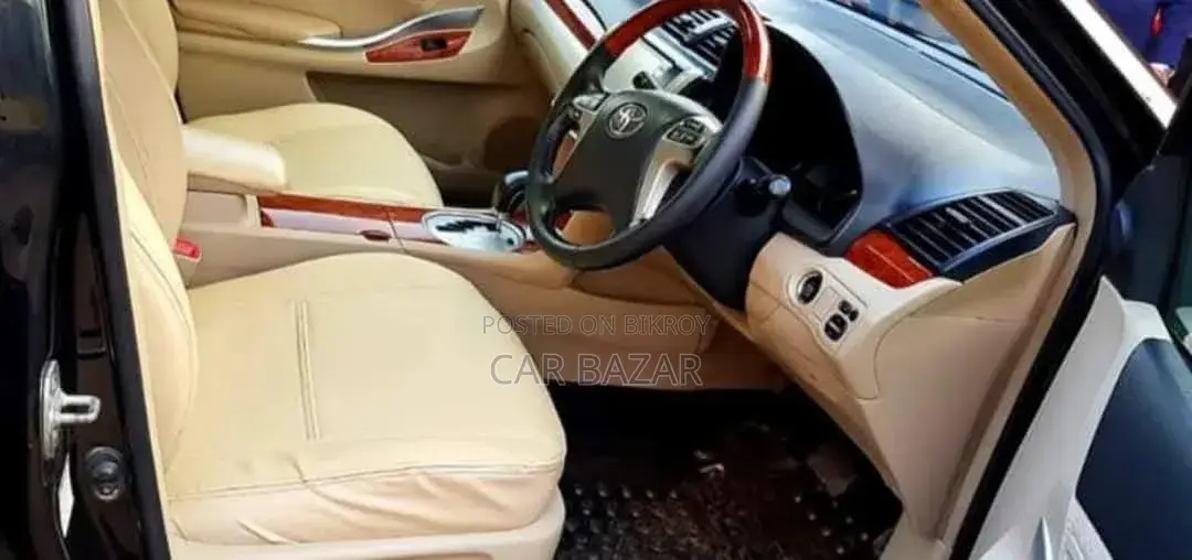Toyota Premio 2013 Black
