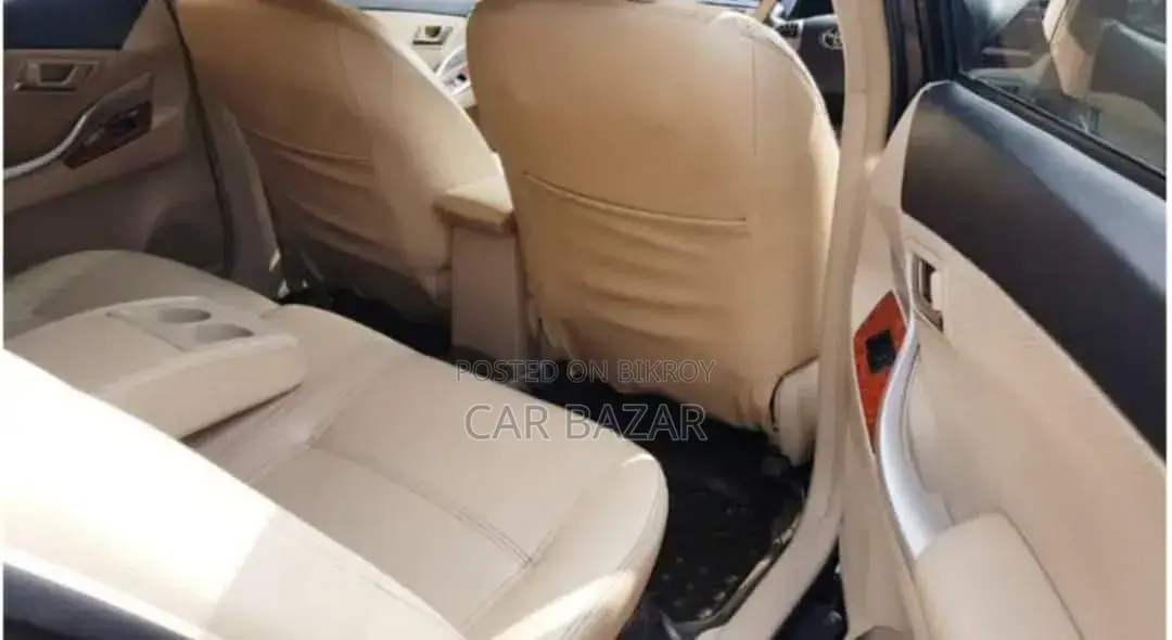 Toyota Premio 2013 Black