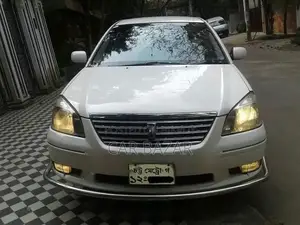 Toyota Premio 2004 Off White