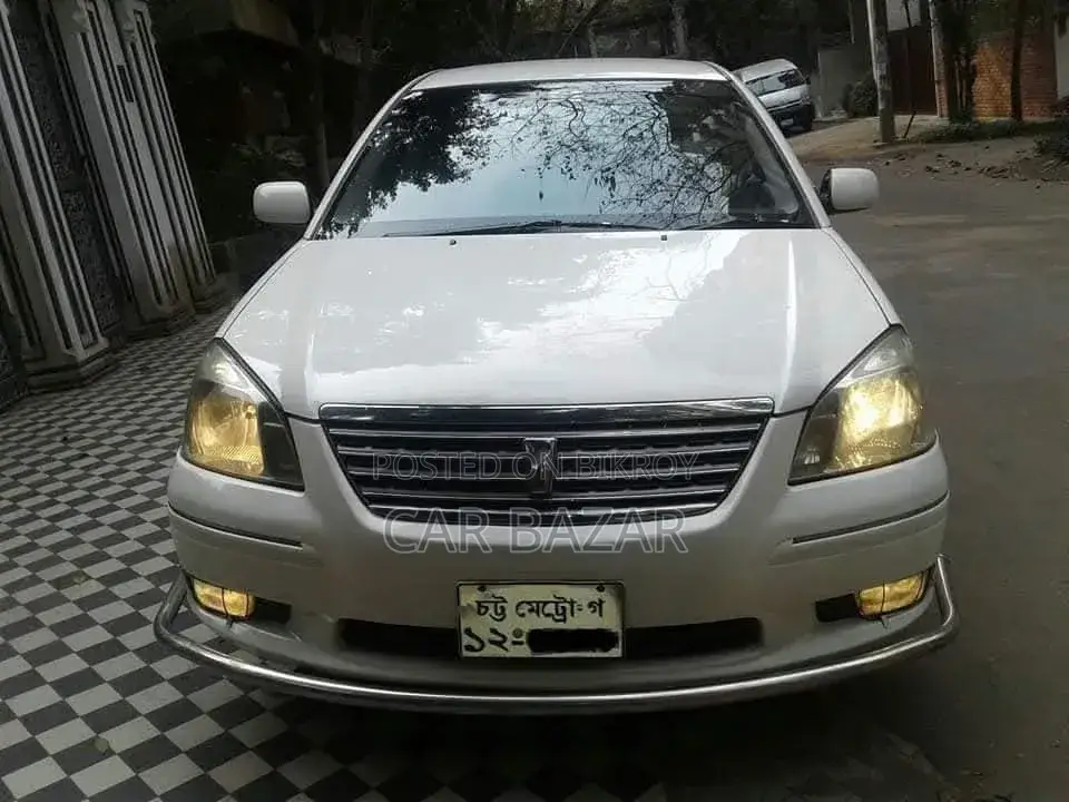 Toyota Premio 2004 Off White