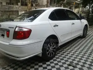Toyota Premio 2004 Off White