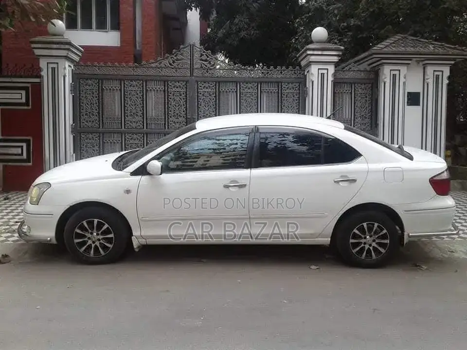 Toyota Premio 2004 Off White