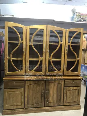 সেগুন কাঠের সোকেস