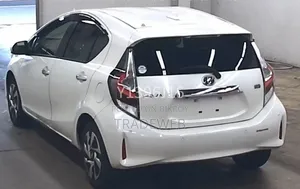 Toyota Aqua 2021 Pearl