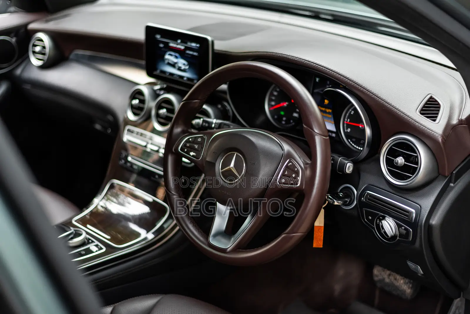 Mercedes-Benz GLC-Class 2016 Green