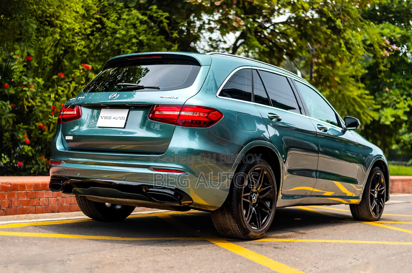 Mercedes-Benz GLC-Class 2016 Green