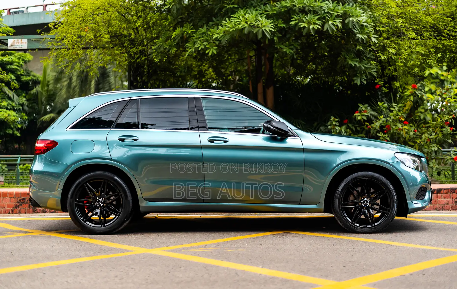 Mercedes-Benz GLC-Class 2016 Green