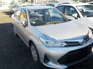টয়োটা এক্সিও ২০২০ সিলভার