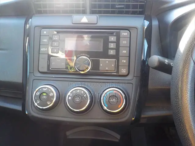 Toyota Axio 2020 Silver