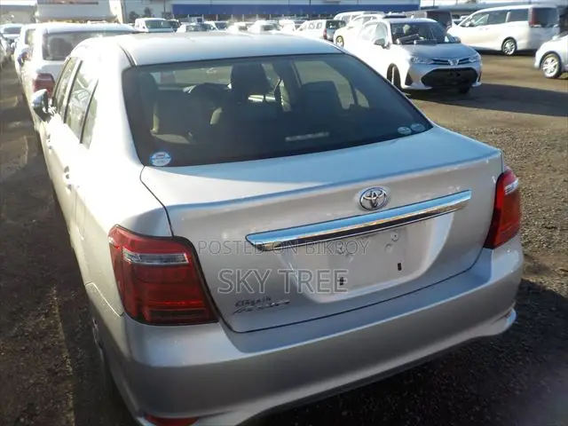 Toyota Axio 2020 Silver