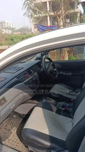 Mitsubishi Lancer 2006 White