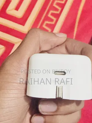 20 W Apple Adapter