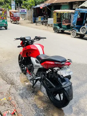 টিভিএস অ্যাপাচি আরটিআর ১৬০ ৪ভি ২০১৯ লাল